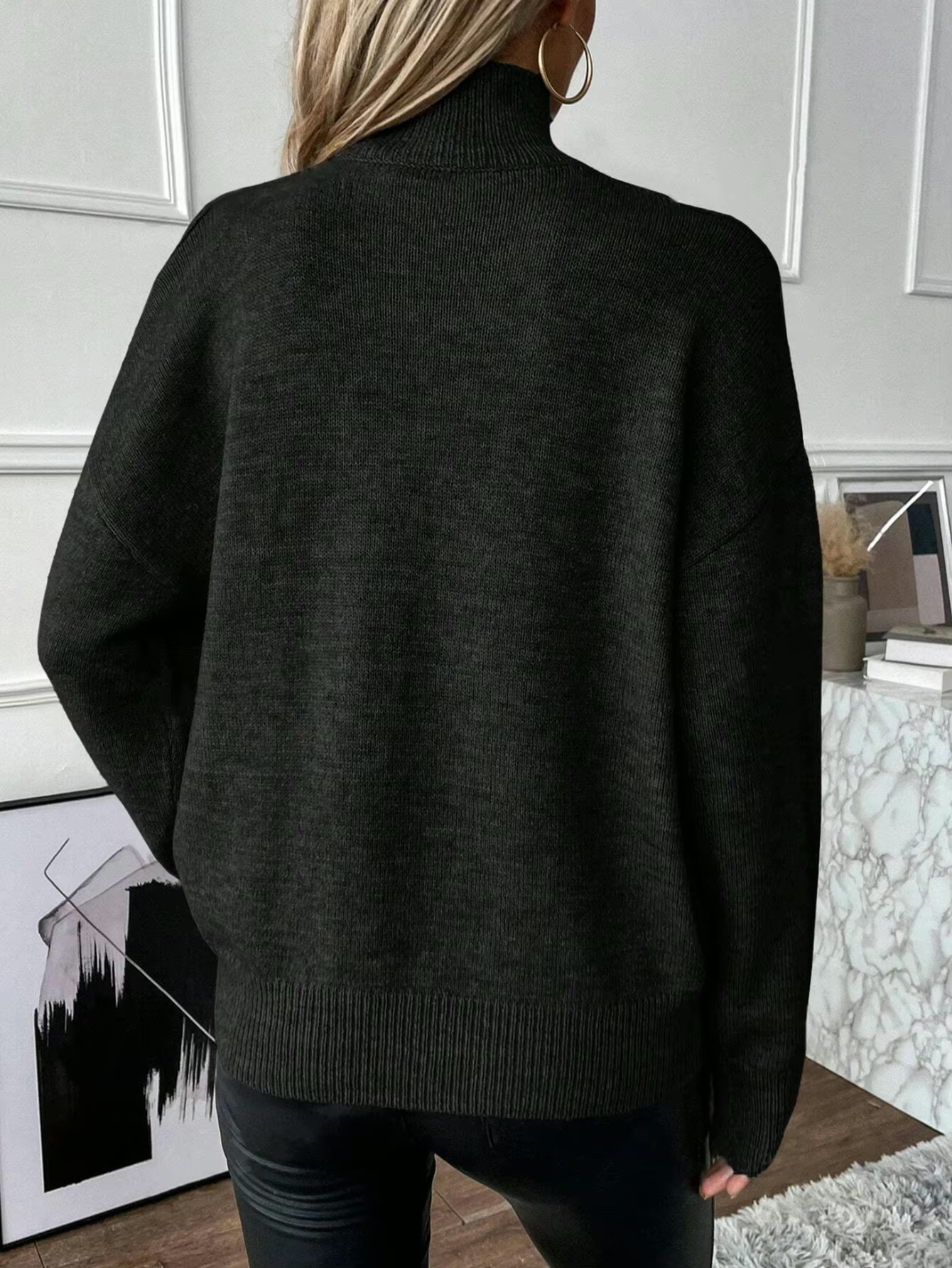 Women's V-neck elegant sweater