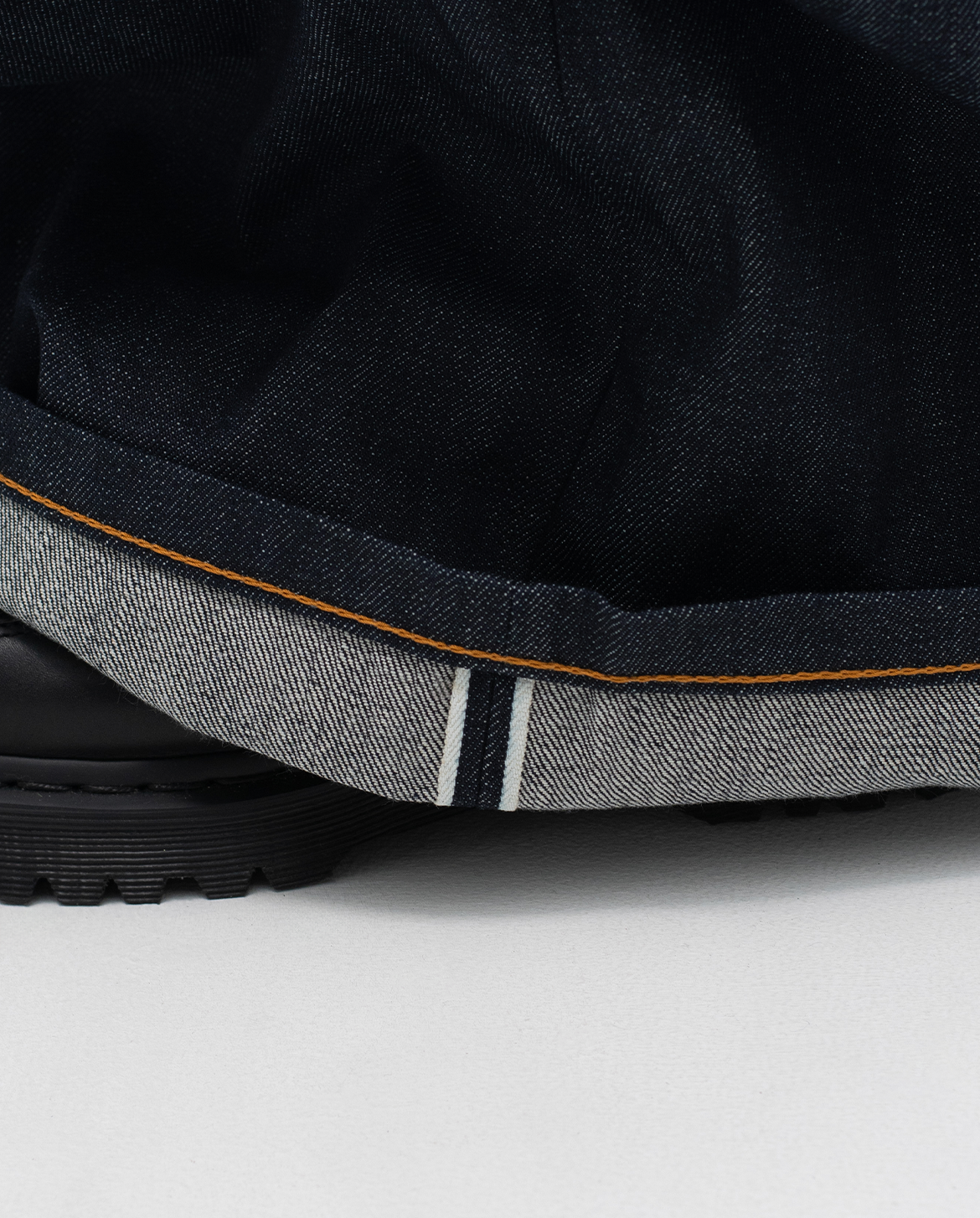 MENES Okayama Raw Selvedge Baggy Jeans - Indigo