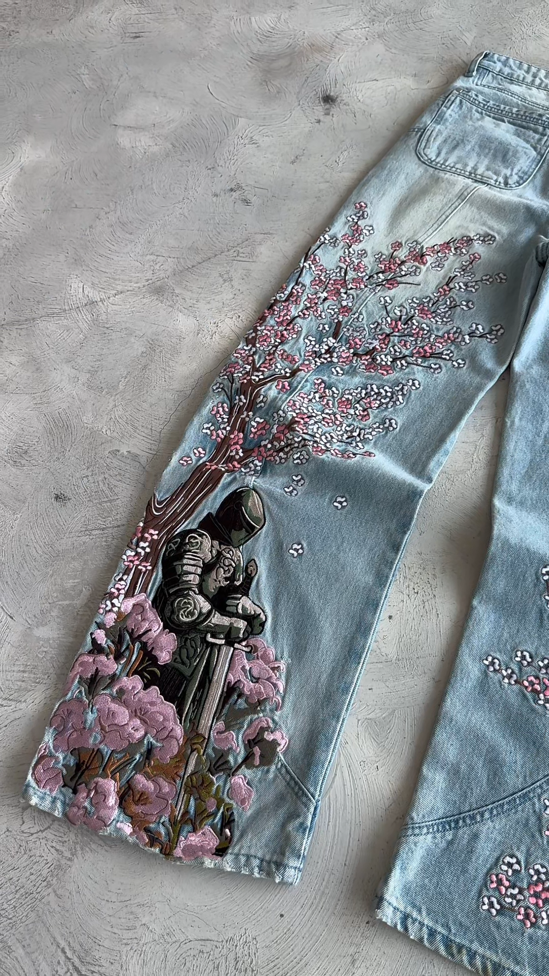 DENIM CHIVALRY BLOOM